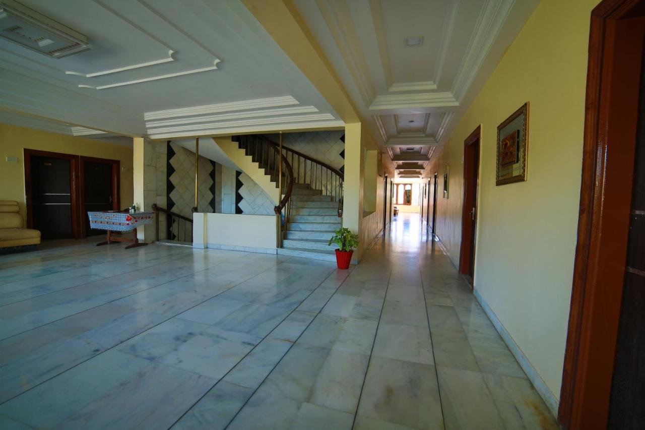 Hotel Sheratone Ábú-hegy Kültér fotó