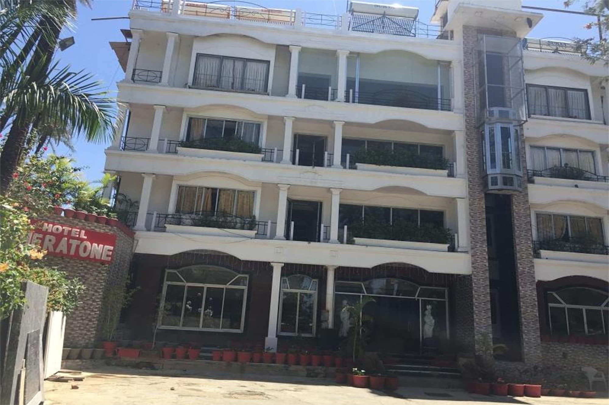 Hotel Sheratone Ábú-hegy Kültér fotó